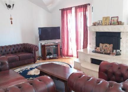 Wohnung für 210 000 euro in Igalo, Montenegro