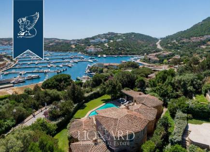 Villa für 4 500 000 euro in Porto Cervo, Italien