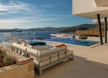 Villa für 1 500 000 euro in Rogoznica, Kroatien