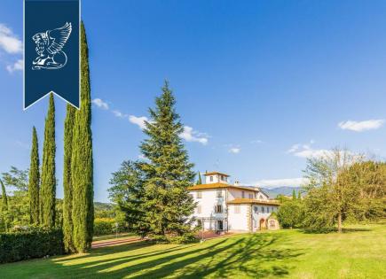 Villa in Florence, Italy (price on request)