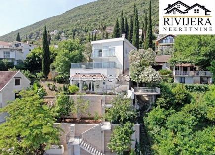 Villa für 2 000 000 euro in Herceg-Novi, Montenegro