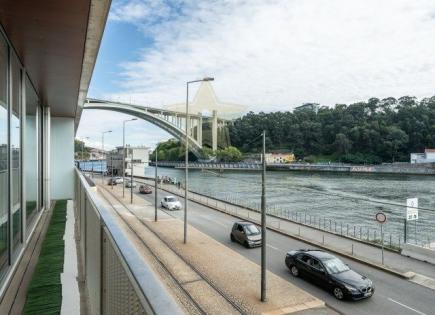 Apartamento para 1 000 000 euro en Oporto, Portugal