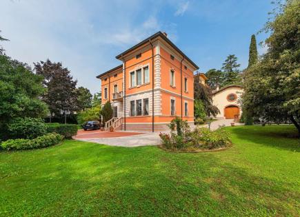 Villa for 1 500 000 euro on Lake Garda, Italy