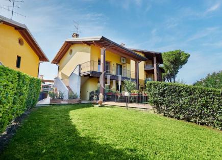 Maison urbaine pour 400 000 Euro par le Lac de Garde, Italie
