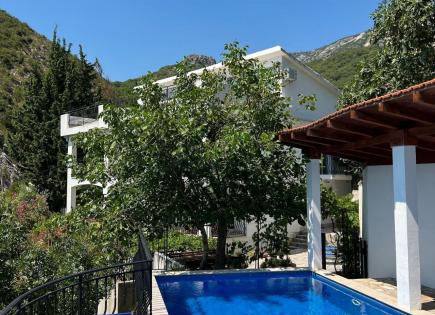 Villa für 720 000 euro in Becici, Montenegro