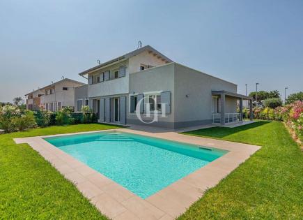 Villa pour 853 000 Euro par le Lac de Garde, Italie