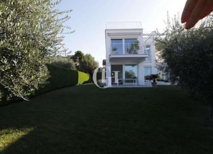 Villa for 1 400 000 euro on Lake Garda, Italy