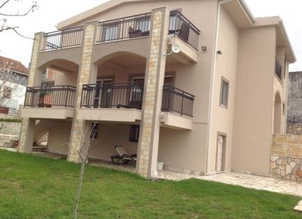 Cottage for 360 000 euro in Dobra Voda, Montenegro