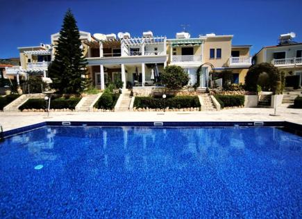 Townhouse for 250 000 euro in Paphos, Cyprus