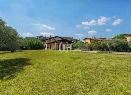 Villa pour 690 000 Euro par le Lac de Garde, Italie