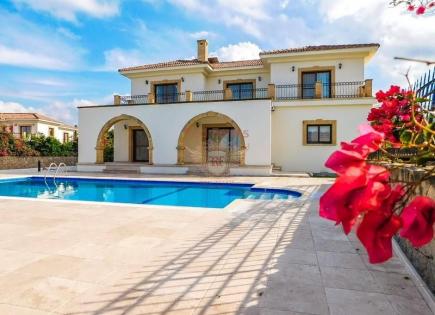 Maison pour 835 175 Euro à Kyrenia, Chypre