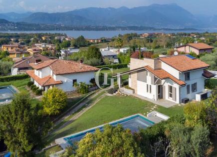 Villa para 1 260 000 euro por Lago de Garda, Italia