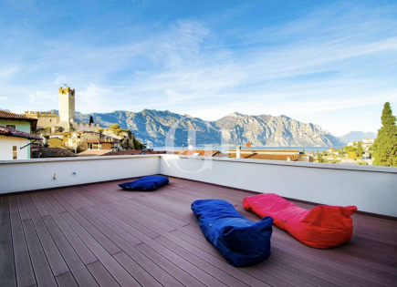 Penthouse für 920 000 euro in Gardasee, Italien