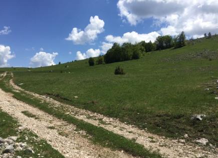 Land for 161 985 euro in Zabljak, Montenegro