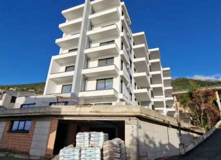 Flat for 137 500 euro in Dobra Voda, Montenegro