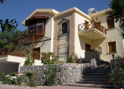 Casa para 286 346 euro en Kyrenia, Chipre