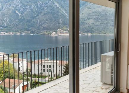 Piso para 630 000 euro en Dobrota, Montenegro