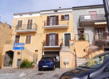 Haus für 135 000 euro in Santa Maria del Cedro, Italien