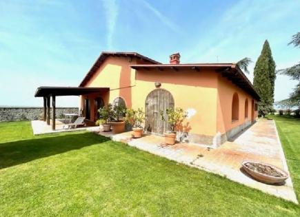 Villa for 1 080 000 euro in Frascati, Italy