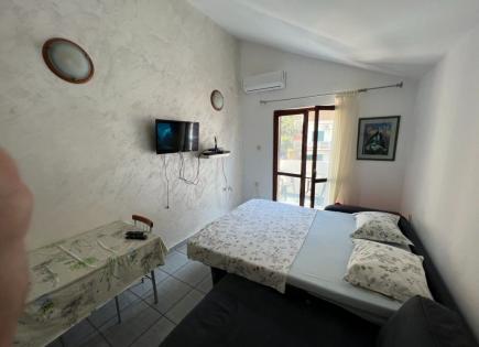 Wohnung für 74 000 euro in Rafailovici, Montenegro