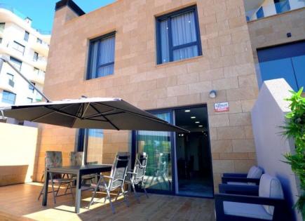 Townhouse for 600 000 euro in Villajoyosa, Spain