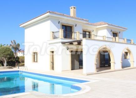 Villa para 1 155 000 euro en Esentepe, Chipre