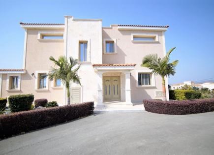 Villa for 2 950 000 euro in Paphos, Cyprus