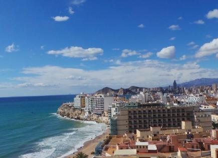 Flat for 625 000 euro in Benidorm, Spain