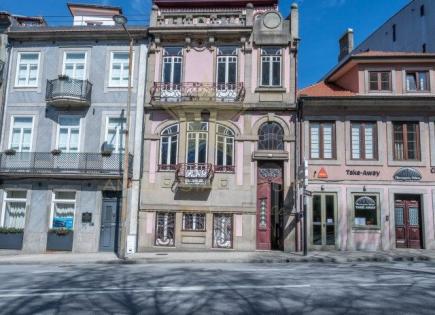 Biens commerciaux pour 1 995 000 Euro à Porto, Portugal