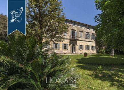 Villa für 2 700 000 euro in Lucca, Italien