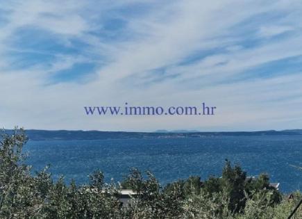 Terrain pour 916 000 Euro sur le Brač, Croatie