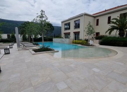 Villa für 2 550 000 euro in Herceg-Novi, Montenegro