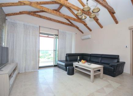 Appartement pour 425 000 Euro à Becici, Monténégro