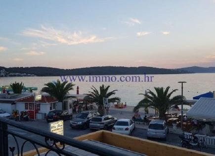 Haus für 2 300 000 euro in Trogir, Kroatien