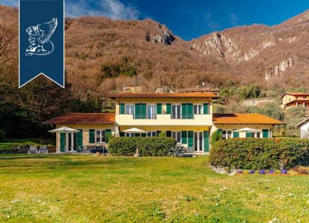 Villa for 3 100 000 euro in Oliveto Lario, Italy