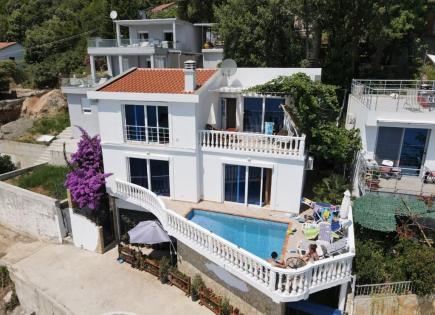 Haus für 300 000 euro in Kruče, Montenegro