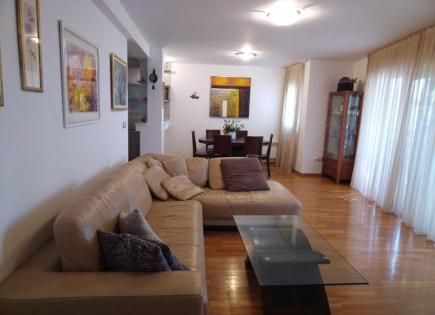 Flat for 250 000 euro in Petrovac, Montenegro