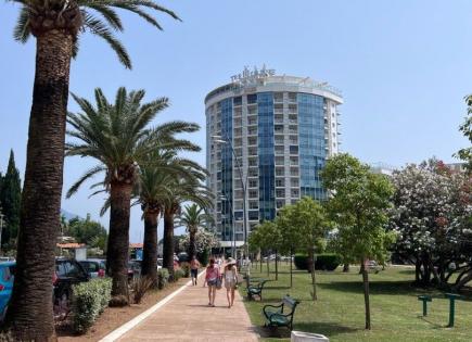 Piso para 300 000 euro en Budva, Montenegro