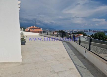 Villa for 1 699 000 euro in Split, Croatia