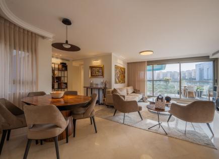 Flat for 2 264 383 euro in Tel Aviv, Israel