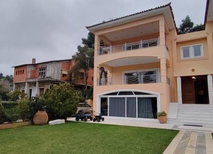 Piso para 400 000 euro en Agios Stefanos, Grecia