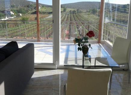 House for 850 000 euro in Rafina, Greece
