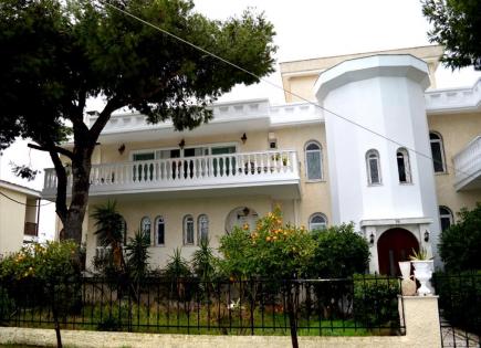 Haus für 500 000 euro in Rafina, Griechenland