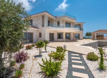 Villa for 2 850 000 euro in Paphos, Cyprus