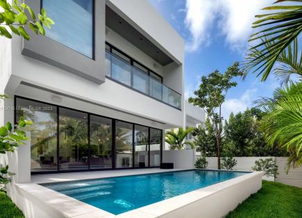 Villa for 4 194 765 euro in Miami, USA