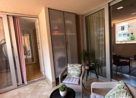 Piso para 300 000 euro en Budva, Montenegro