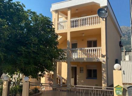Casa para 250 000 euro en Dobra Voda, Montenegro