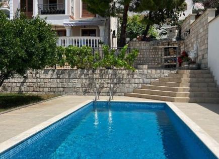 Haus für 1 100 000 euro in Dobra Voda, Montenegro