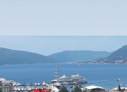 Piso para 210 000 euro en Tivat, Montenegro