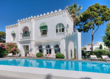 Villa in Saint-Raphael, France (price on request)